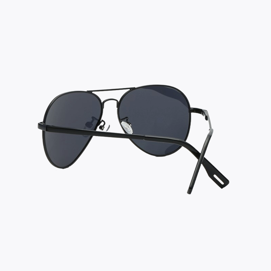 AVIATOR